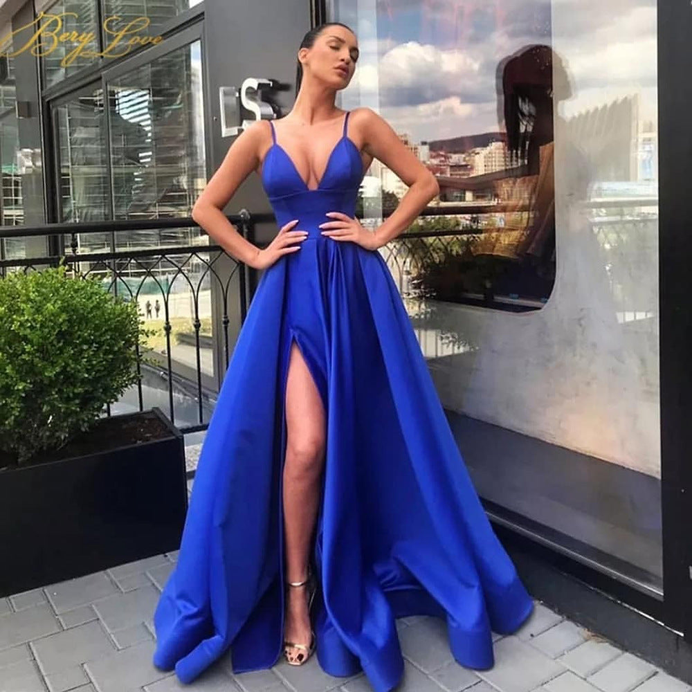 Women's evening dress with a daring leg slit and elegant V-neck, size [size missing]