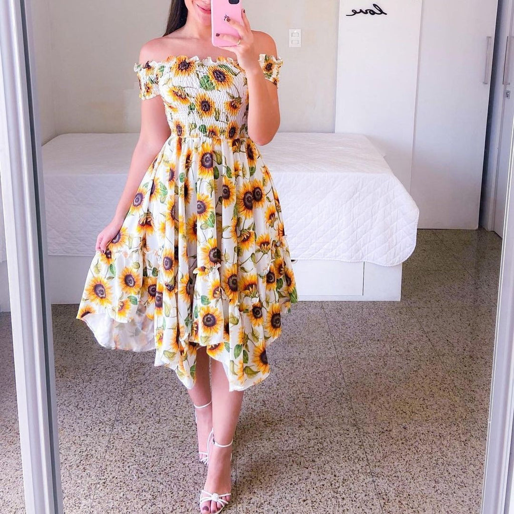 Damen-Sommerkleid, schulterfrei, mit buntem Schmetterlingsmuster und fließenden Falten, Größe S
