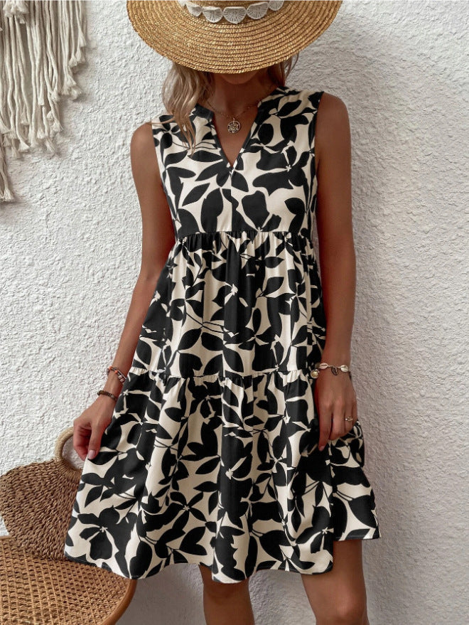 Women's airy sleeveless summer dress with floral patterns and a wide cut, size [size missing]