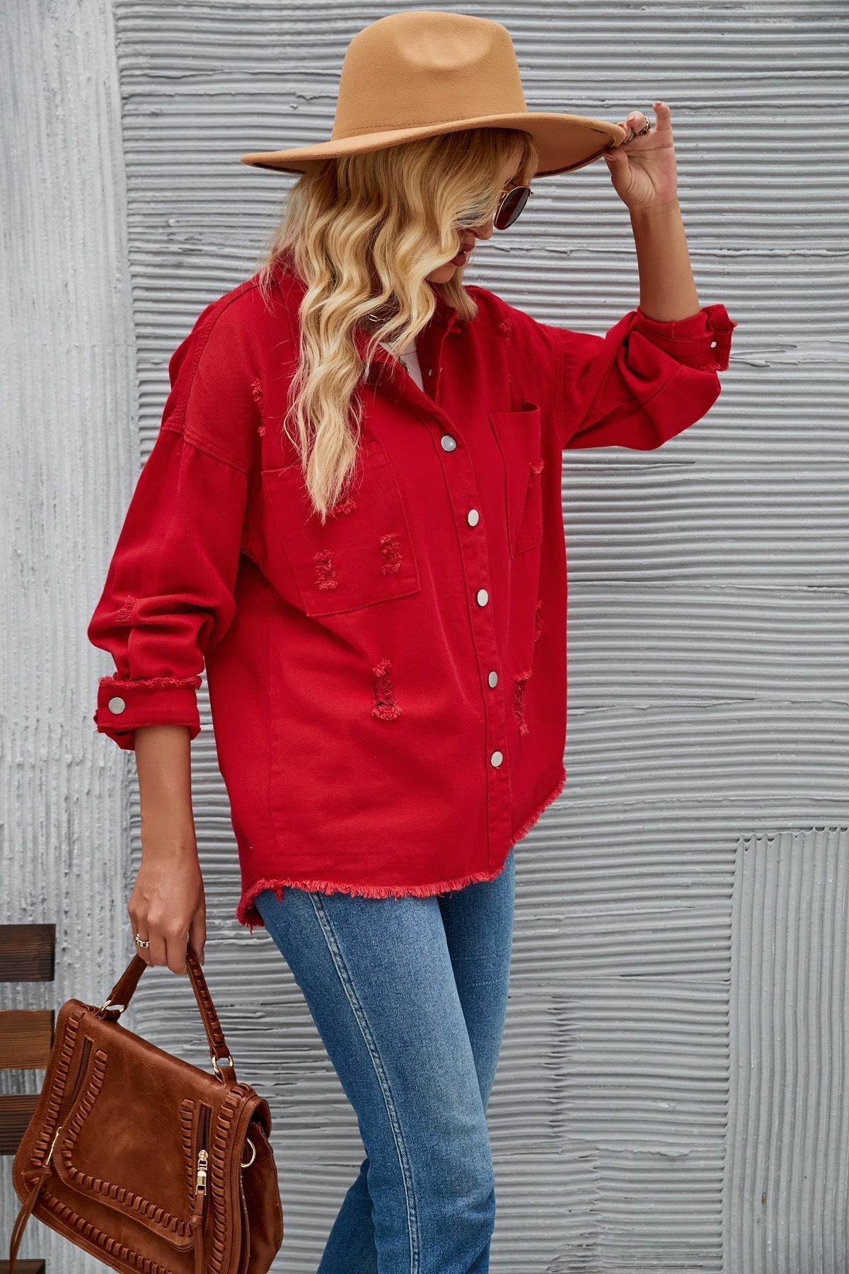 Women's denim shirt jacket in a casual oversized cut with fringed details, size Valenzora