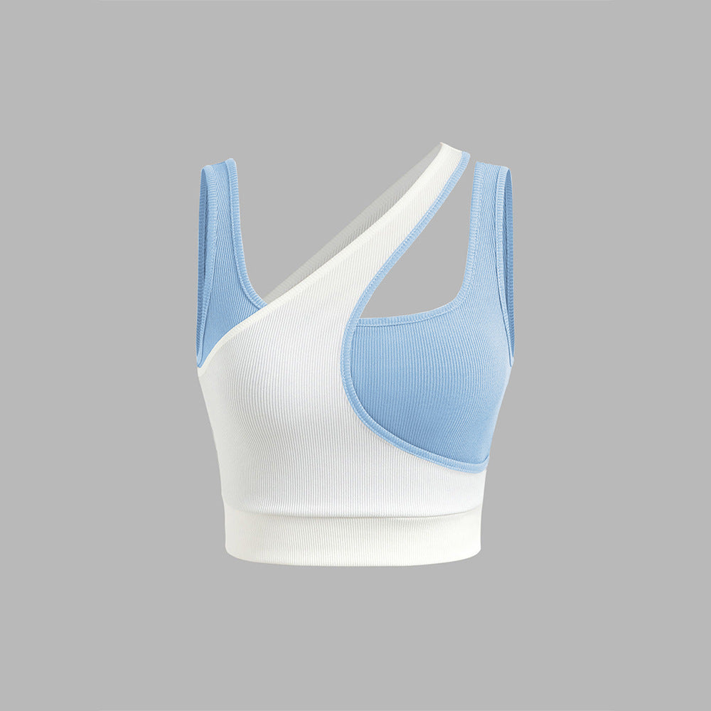 Women's sports bra with innovative cut and enhanced support, size