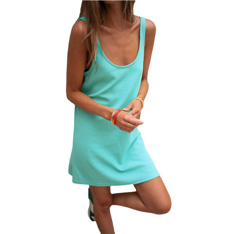 Women's casual dress in a sophisticated ribbed cut with a deep neckline and simple design, size Valenzora