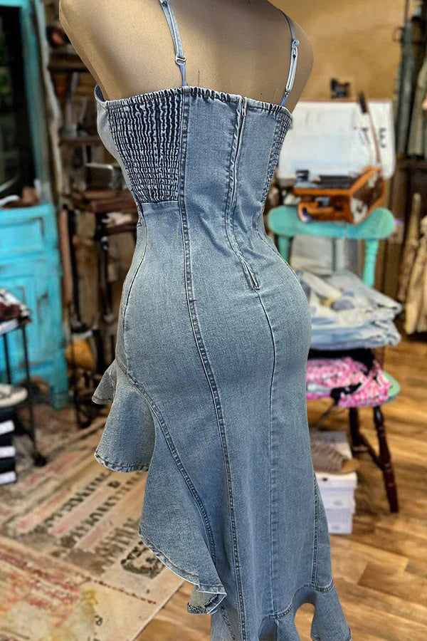 Valenzora | Jeanskleid mit Rüschensaum und Schlitz