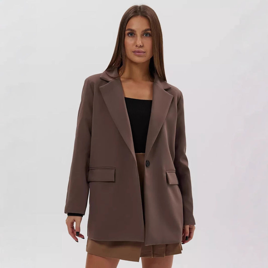 Eleganter, taillierter Damenblazer in modernem Schnitt, Größe