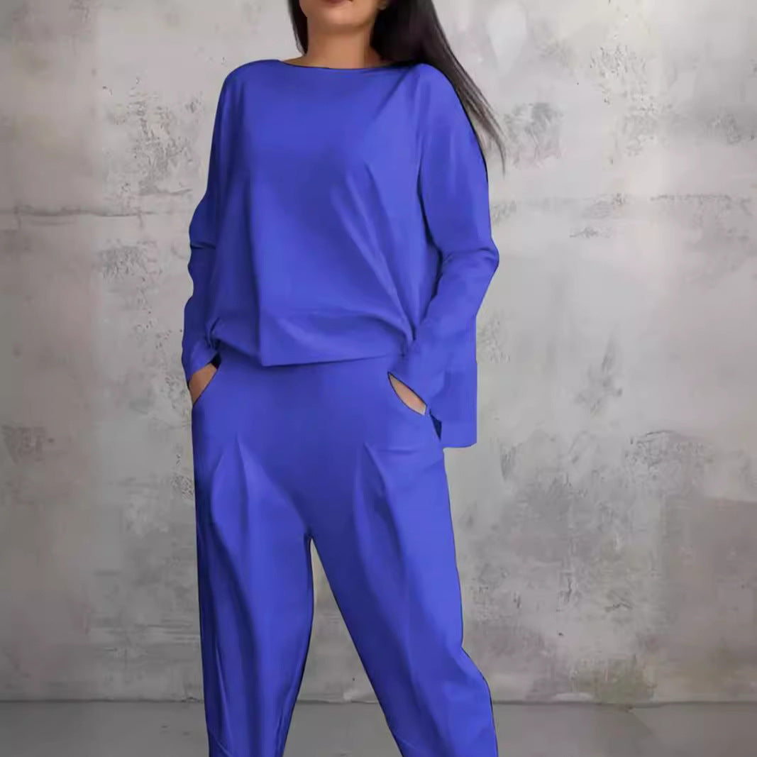 Valenzora | Solid color slim-fit trouser suit with round neckline