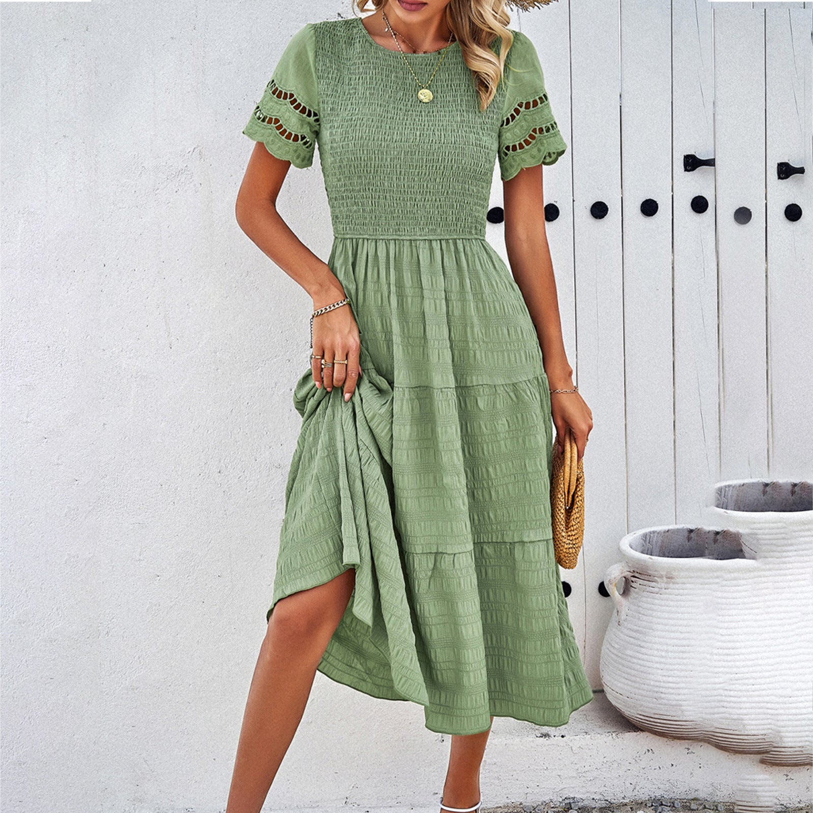 Women's midi dress with puff sleeves and elasticated top, size