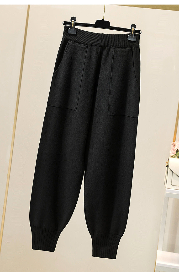 Women's trousers in plus sizes