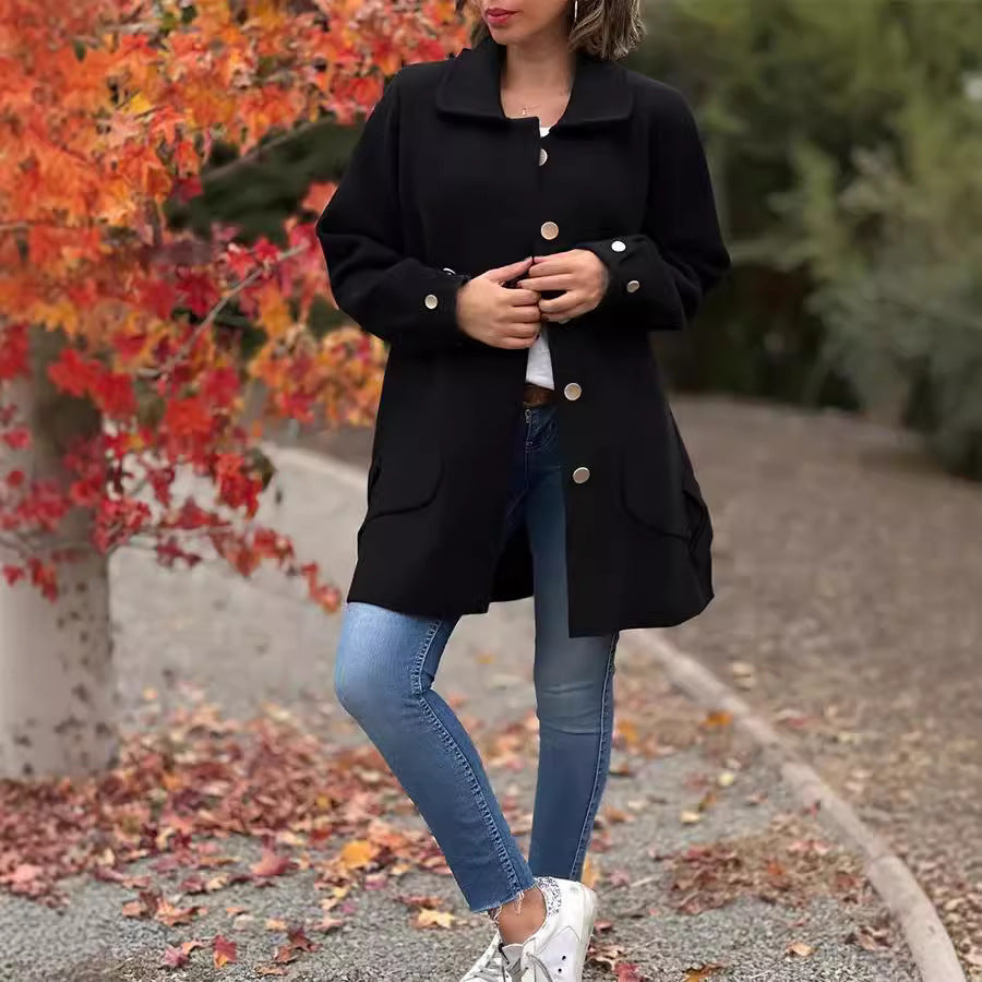 Women's comfortable oversized coat with large pockets and button details, size S