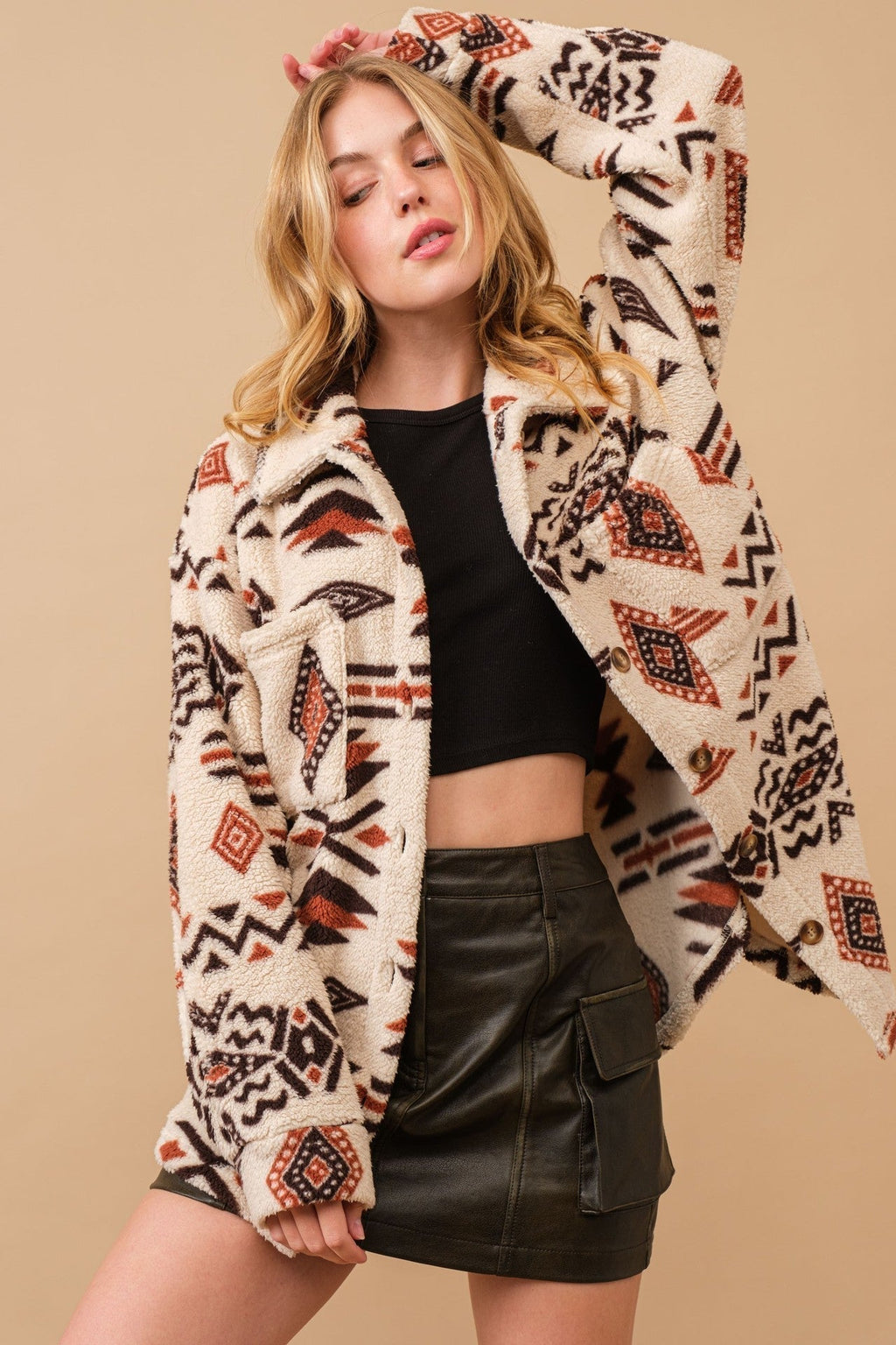 Valenzora | Retro-Plüschjacke mit Reverskragen
