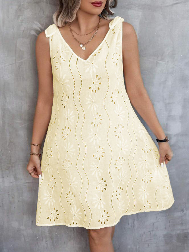 Valenzora | Embroidered Hollow Lace-Up Sleeveless V-Neck Dress