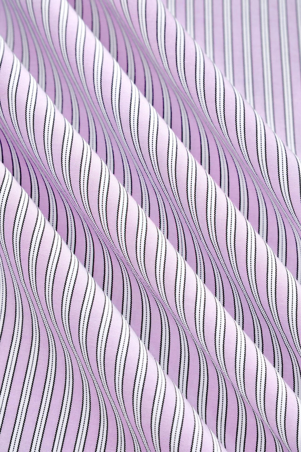 Women's striped short-sleeved blouse with classic collar and chest pocket, size