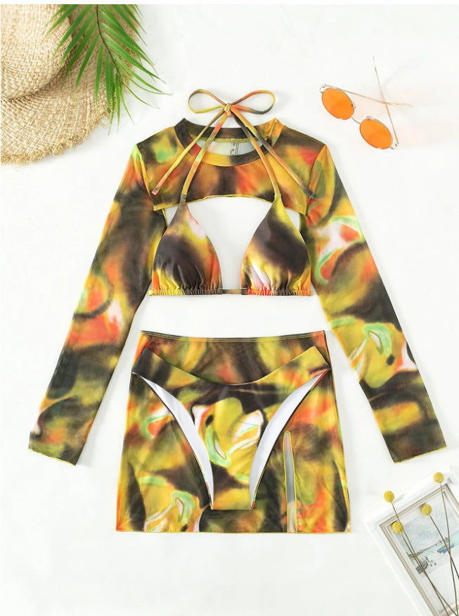 Women's sports bikini set with long sleeves and fashionable cut, size S