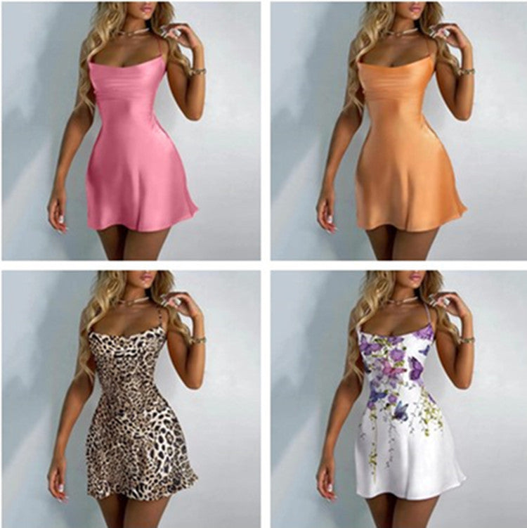 Damen-Minikleid mit figurbetontem Schnitt und Spaghettiträgern, Größe