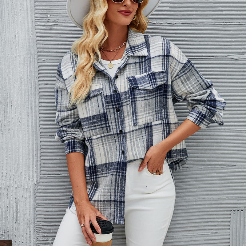 Women's casual flannel shirt jacket with a checked design and practical chest pockets, size S