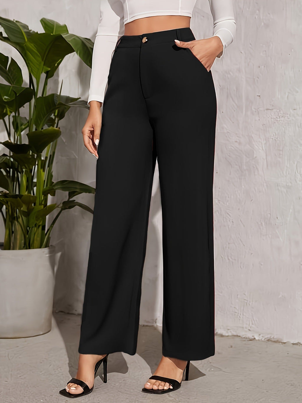 Women's wide-leg high-waisted trousers with elegant button detailing, size