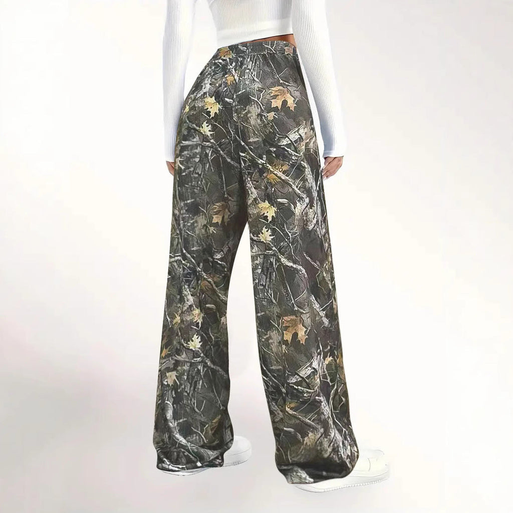 Bequeme Damen-Cargohose im trendigen Camouflage-Design, Größe
