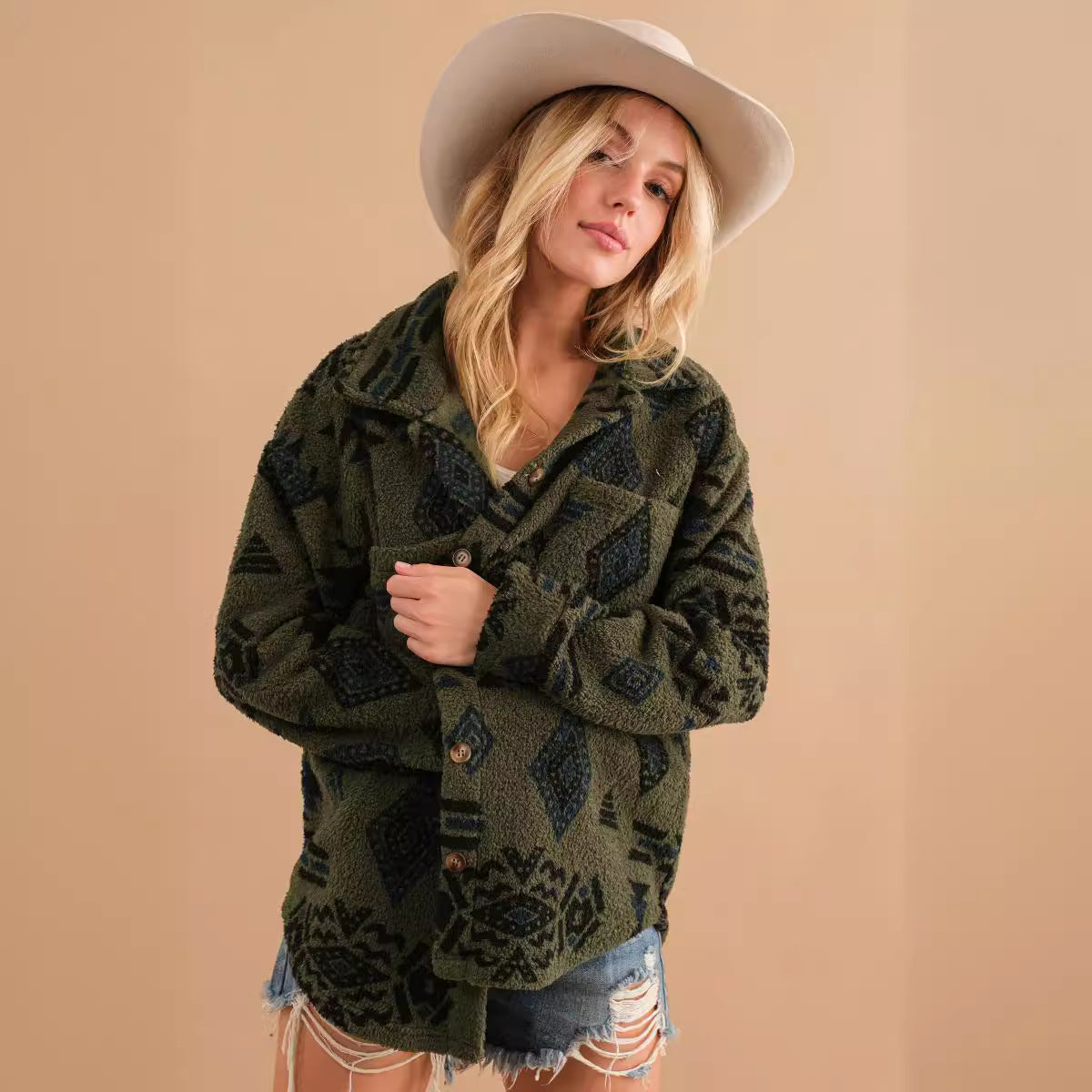 Valenzora | Retro-Plüschjacke mit Reverskragen