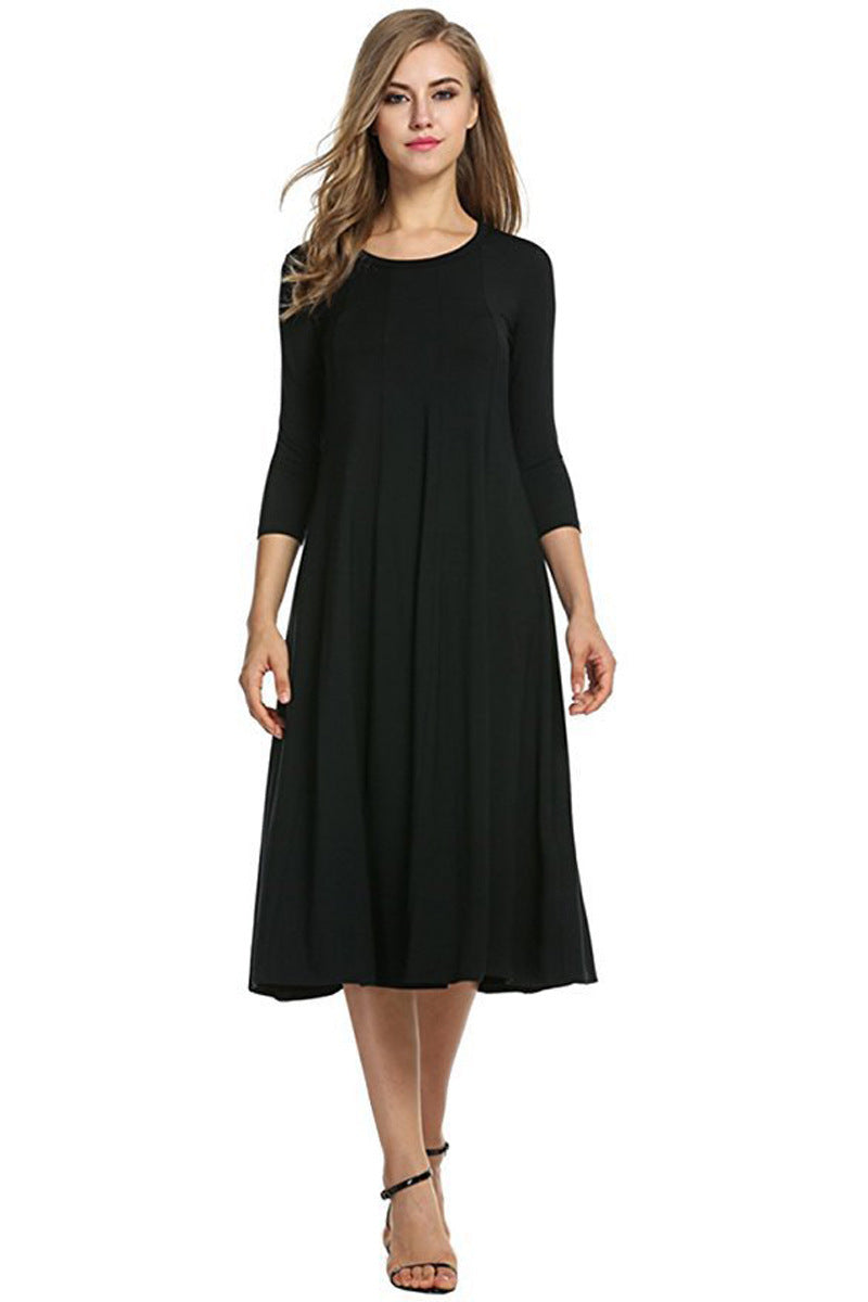 Valenzora | Square-neck 3/4-length solid-color midi dress