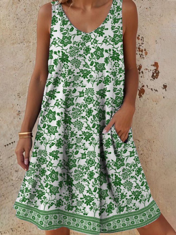 Women's casual dress with relaxed fit and floral design Drune
