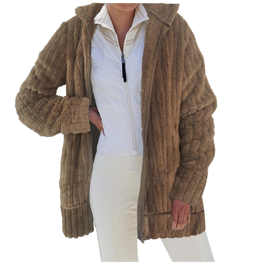 Women's cozy jacket with soft, textured material and high collar, size [size missing]