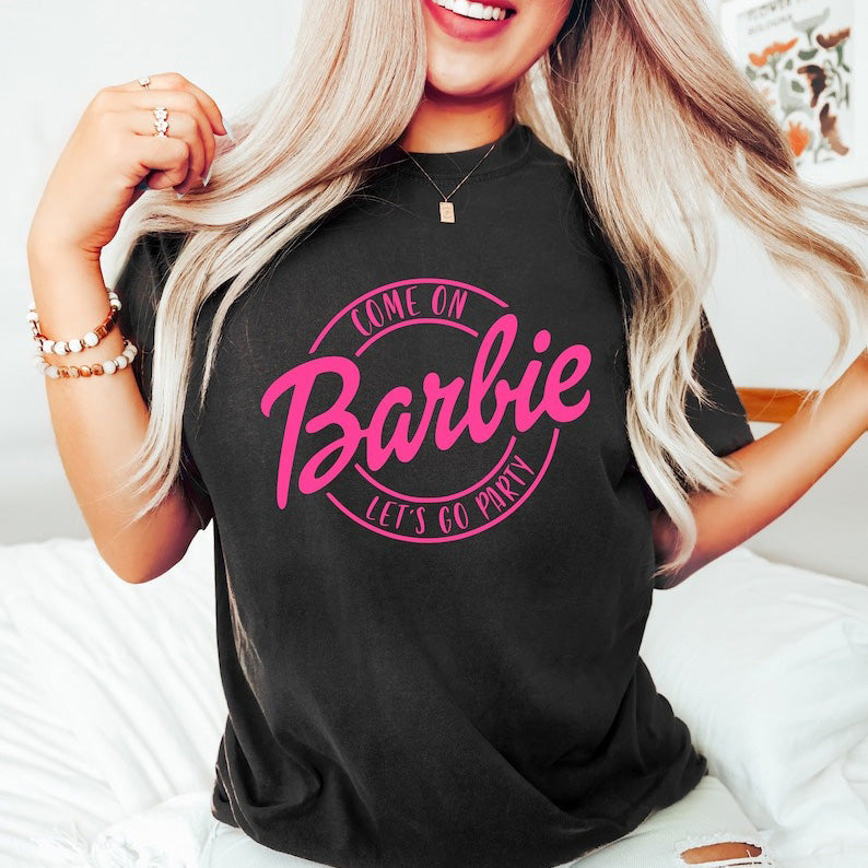 Valenzora | Retro Party Barbie Print T-Shirt
