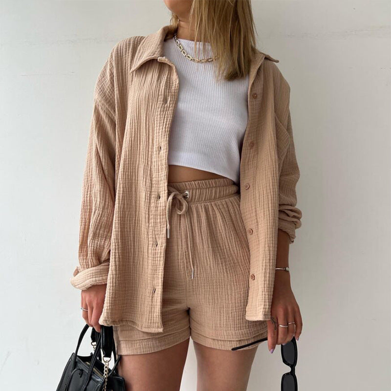 Women's casual summer outfit with modern button placket and elastic waistband, size S