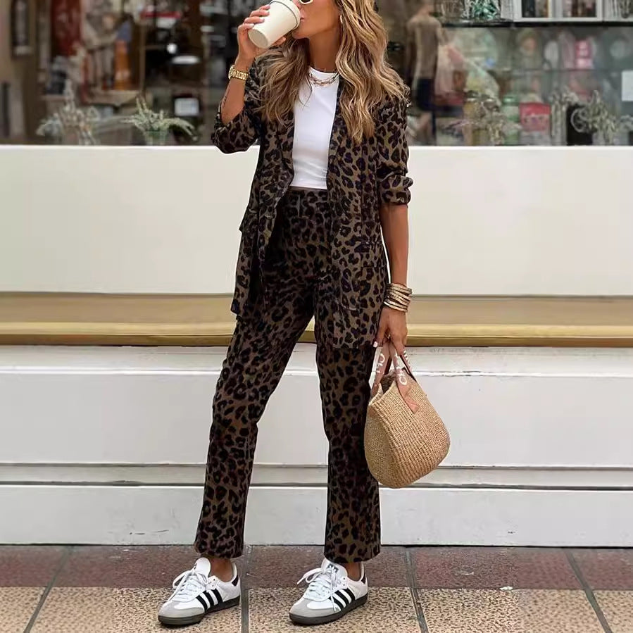 Women's Elegant Blazer-Pants Suit in Fashionable Leopard Print Size