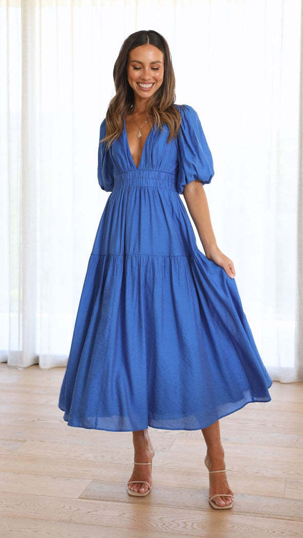 Valenzora | Eng anliegendes Midikleid