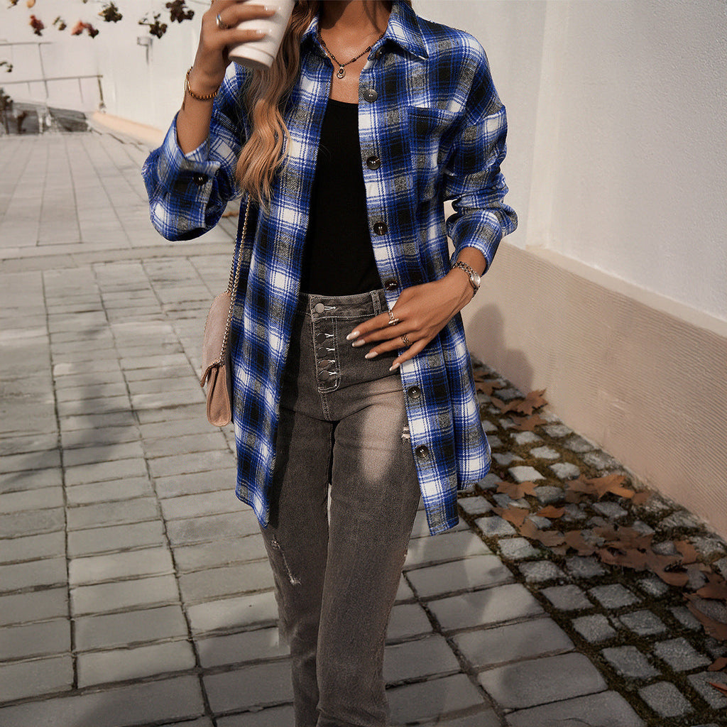 Women's checked overshirt with a relaxed fit and modern details, size S