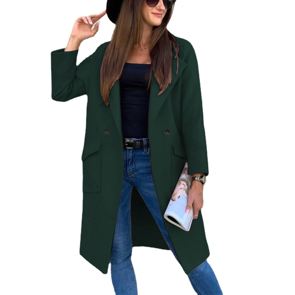 Women's elegant trench coat with double button placket and practical pockets, size