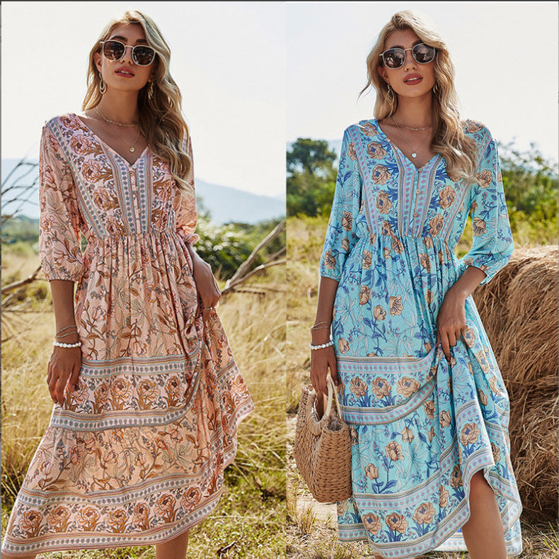 Valenzora | Women's midi dress with V-neck and floral pattern