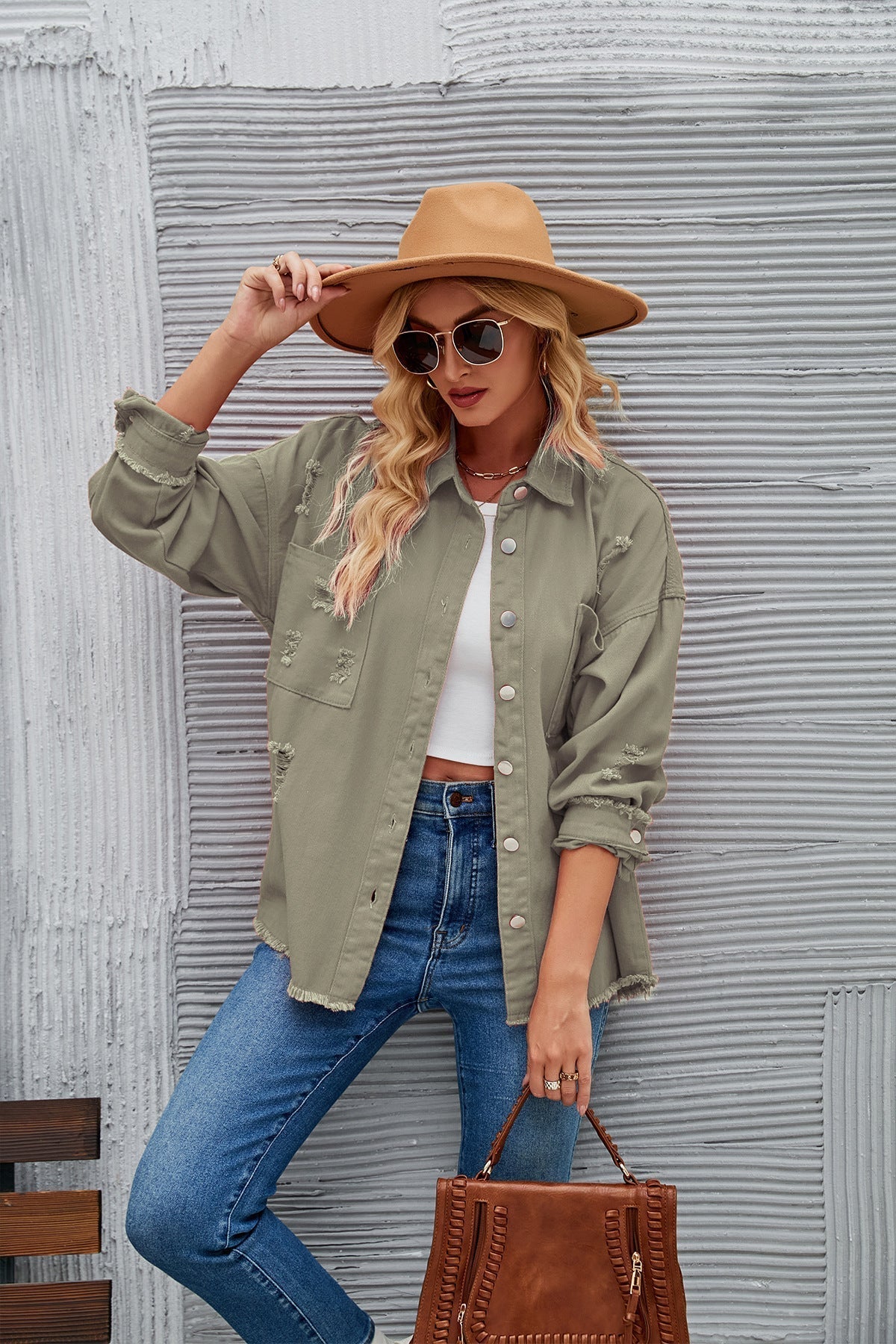 Women's denim shirt jacket in a casual oversized cut with fringed details, size Valenzora