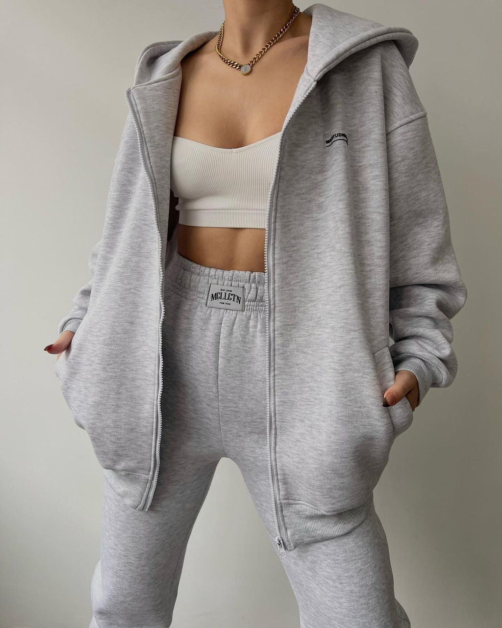 Damen Freizeit-Oversized-Kapuzenpullover mit durchgehendem Reißverschluss und praktischen Kängurutaschen, Größe S