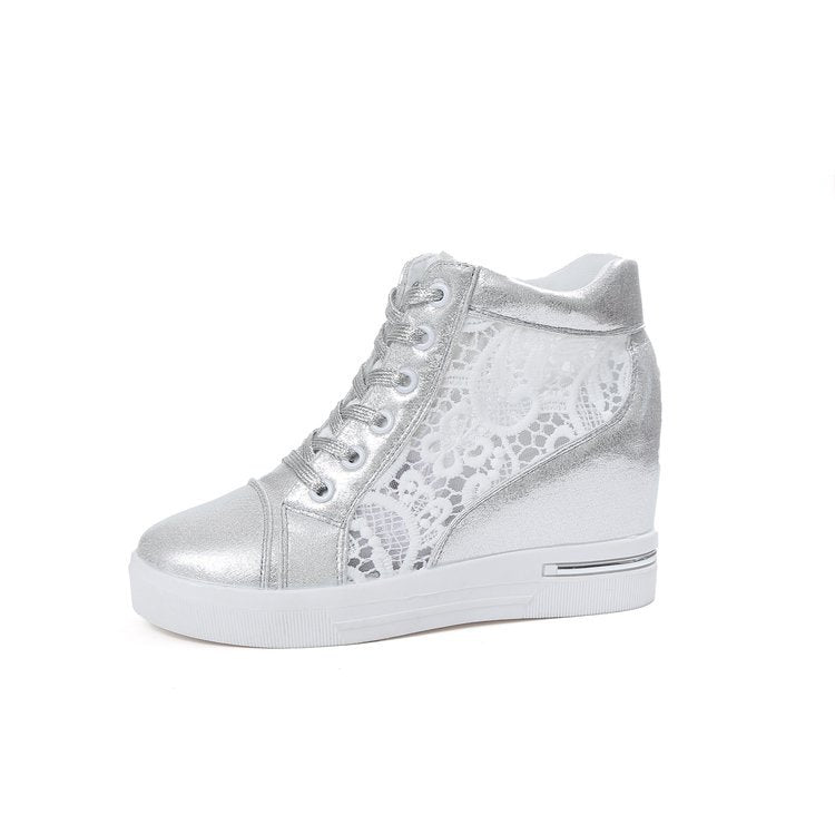 Women's wedge sneakers with fashionable lace detail and casual metallic finish, size Valenzora