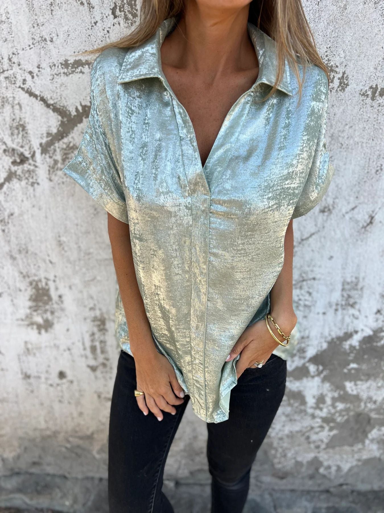 Women's short-sleeved silk blouse with elegant sheen and fashionable lapel, size S