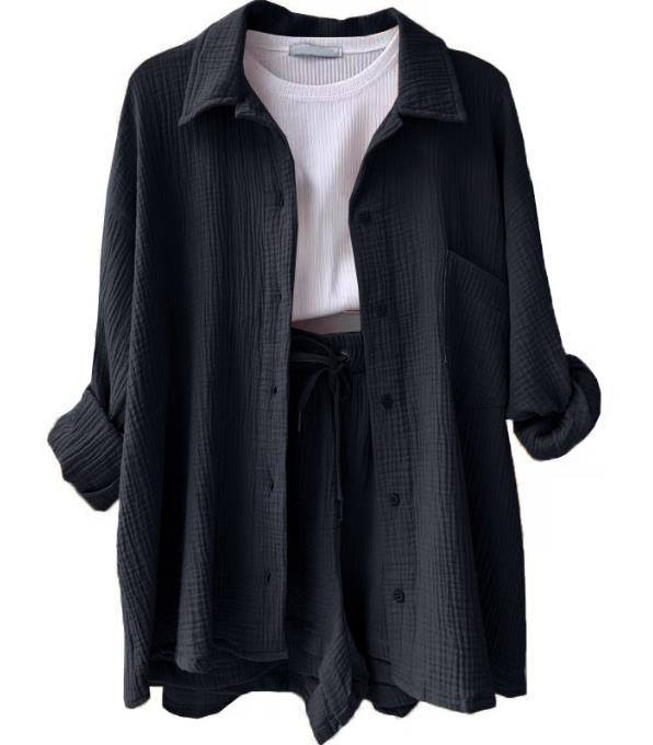 Women's casual summer outfit with modern button placket and elastic waistband, size S