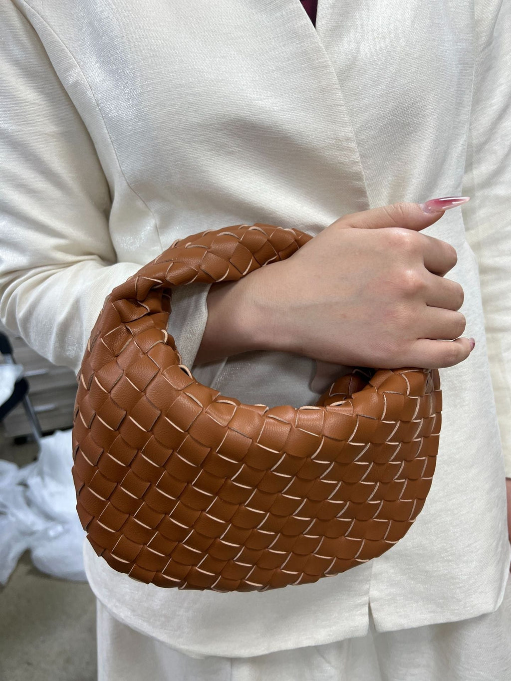 Valenzora | Casual and Relaxed Bag Design