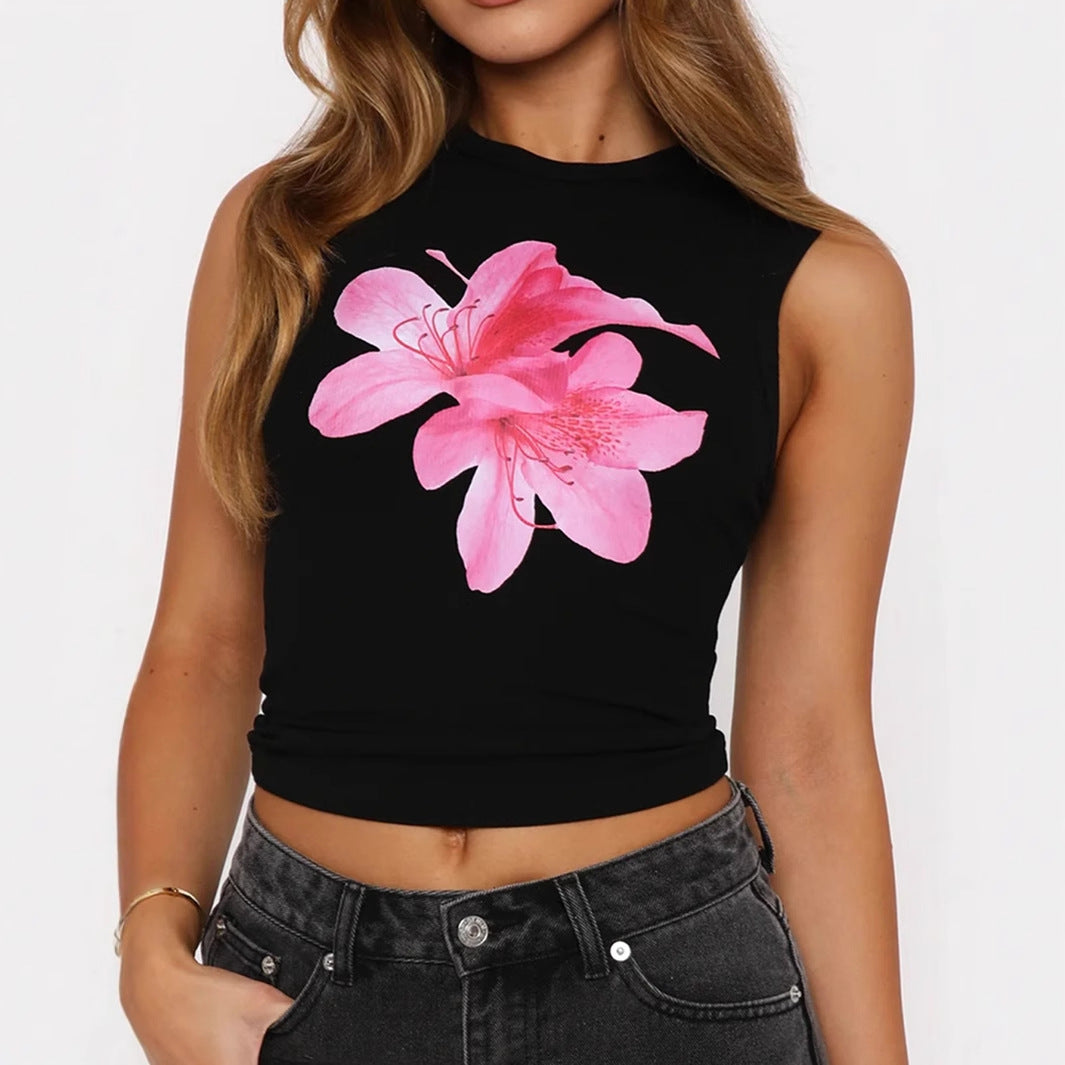Women's crop top with floral print and figure-hugging cut, size