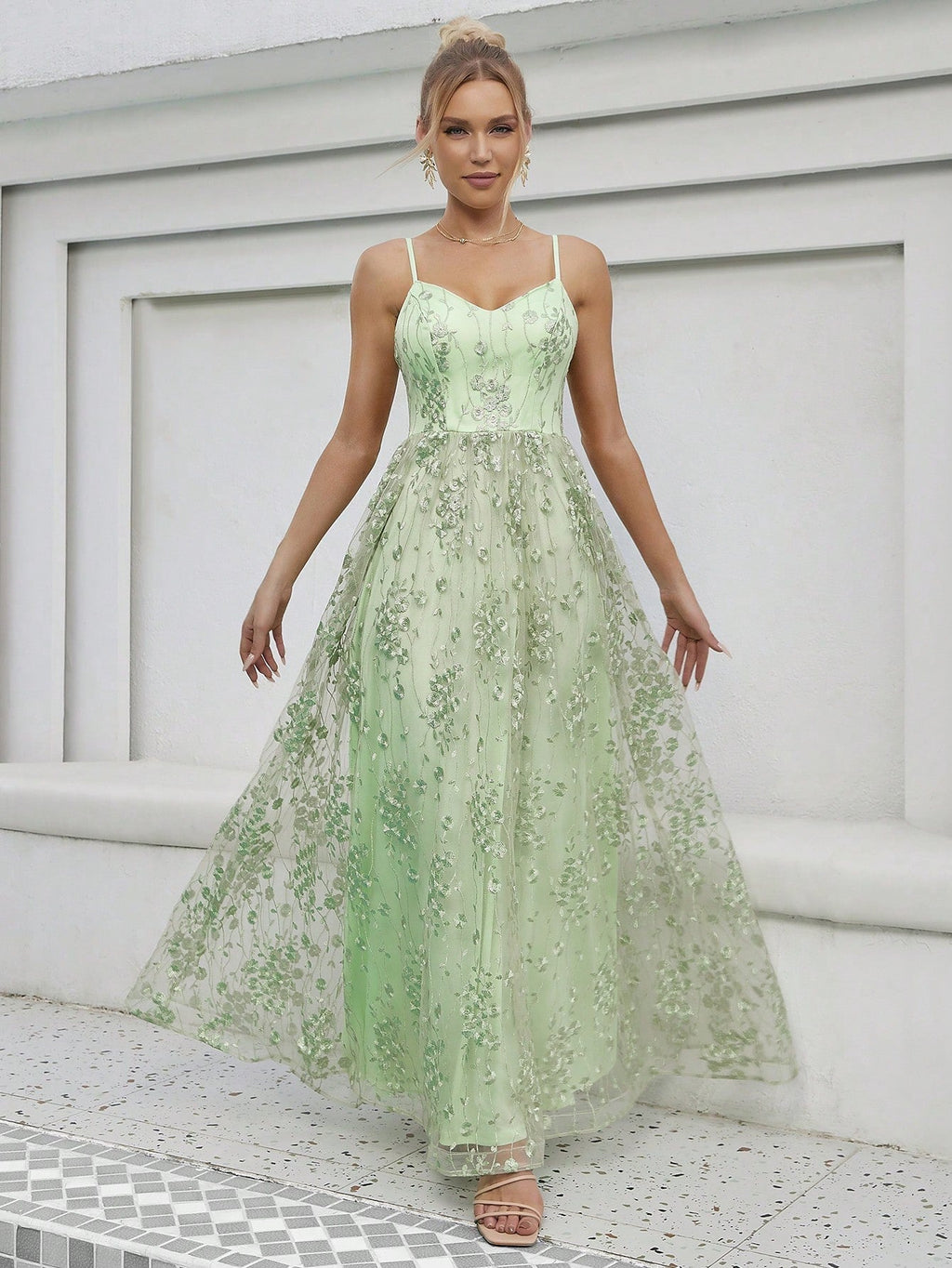 Valenzora | V-neck strapless evening dress, mesh, embroidered back, open back, elegant evening dress, dance dress, party dress, bridesmaid dress
