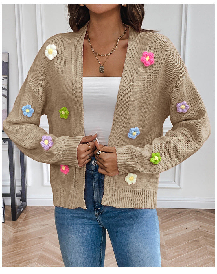 Valenzora | Handgehäkelte gestrickte Blumenstrickjacke