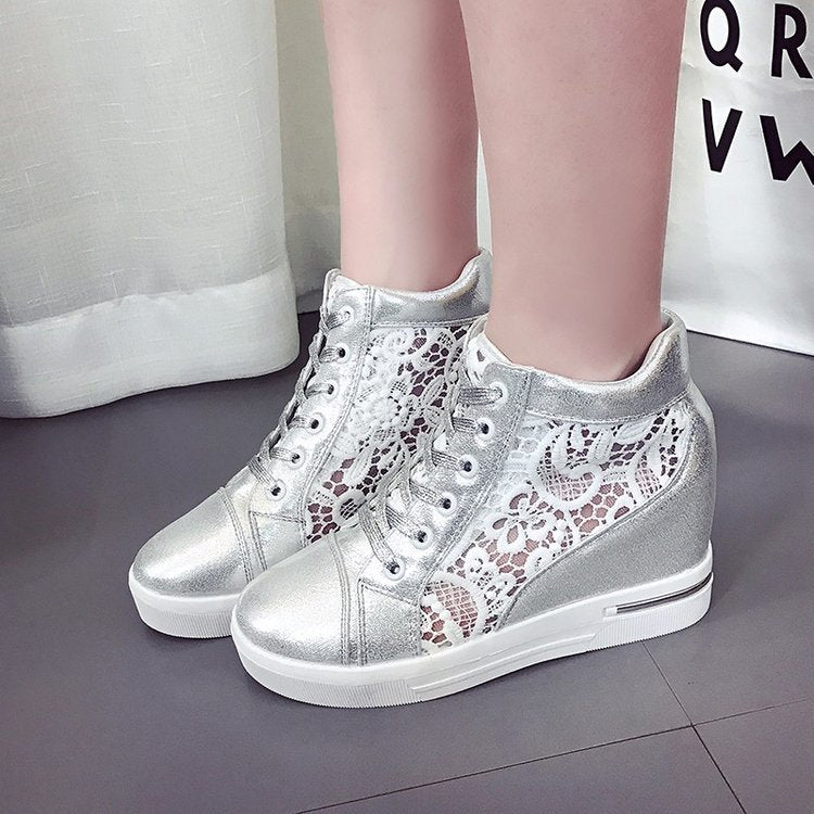 Women's wedge sneakers with fashionable lace detail and casual metallic finish, size Valenzora