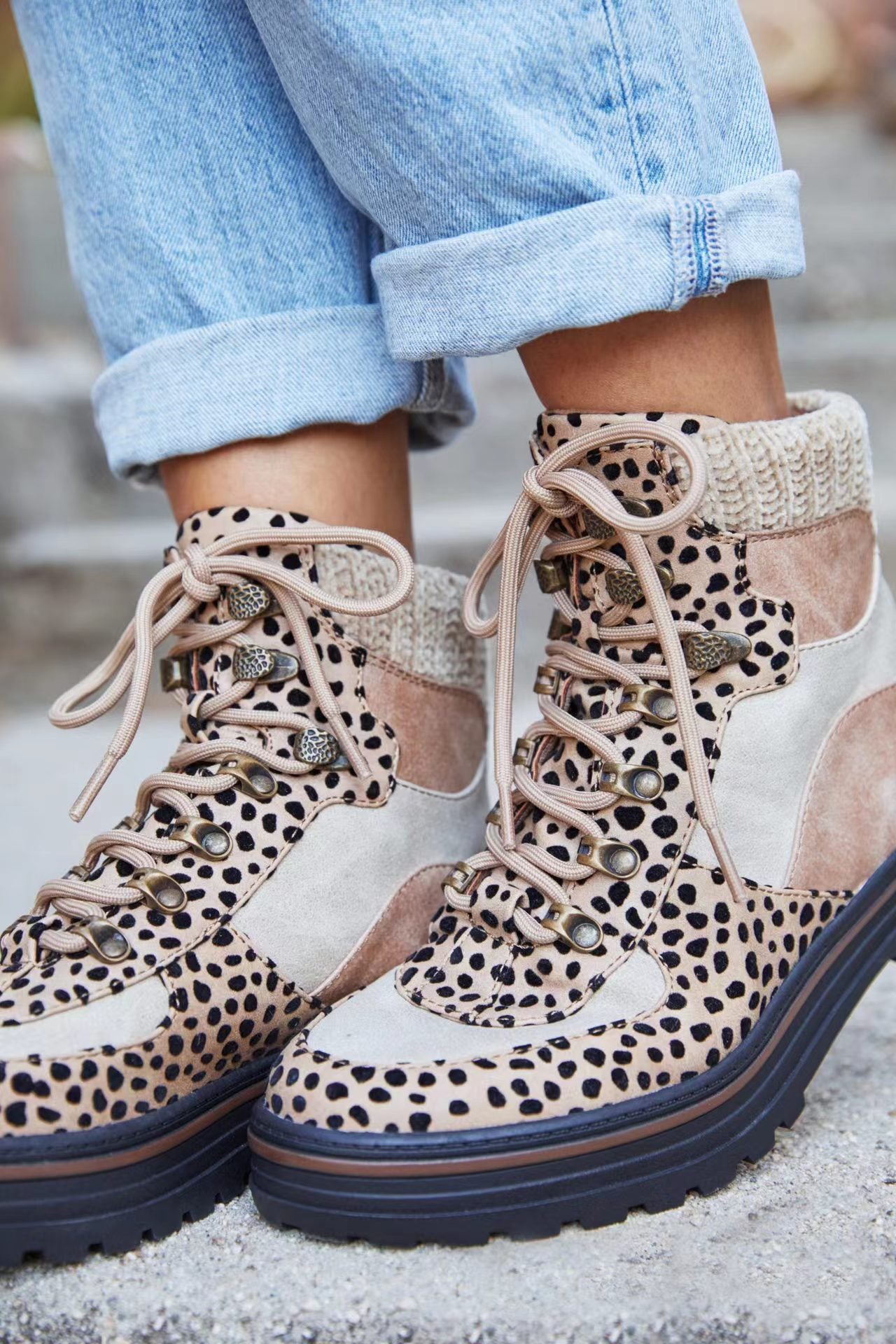 Valenzora | Leopard boots