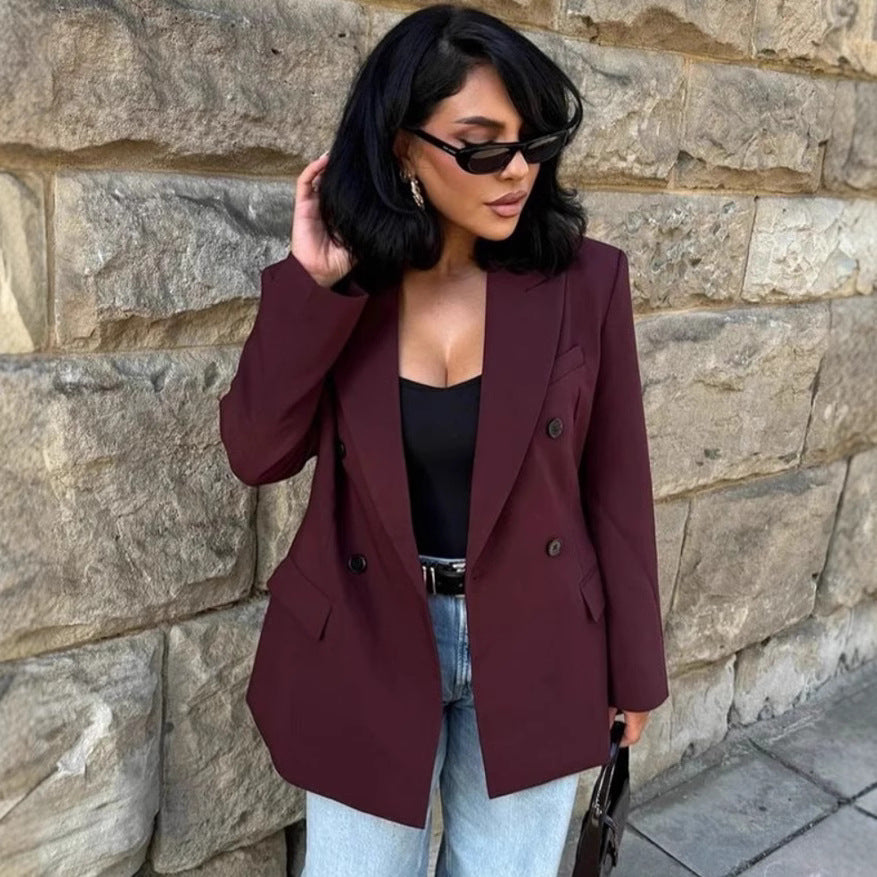 Doppelt geöffneter Damenblazer mit elegantem Schnitt und feinen Details, Größe [Größe fehlt]