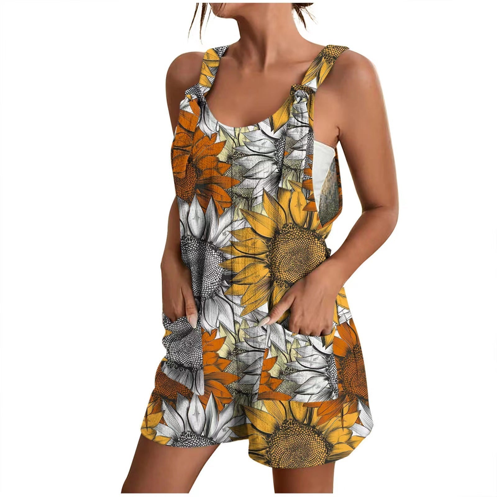 Women's airy jumpsuit with floral patterns and practical pockets, size S