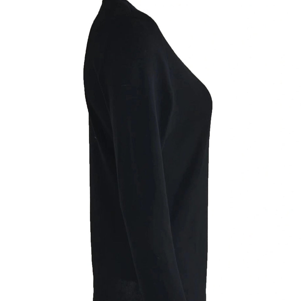 Women's long-sleeved shirt with unique button detail, size