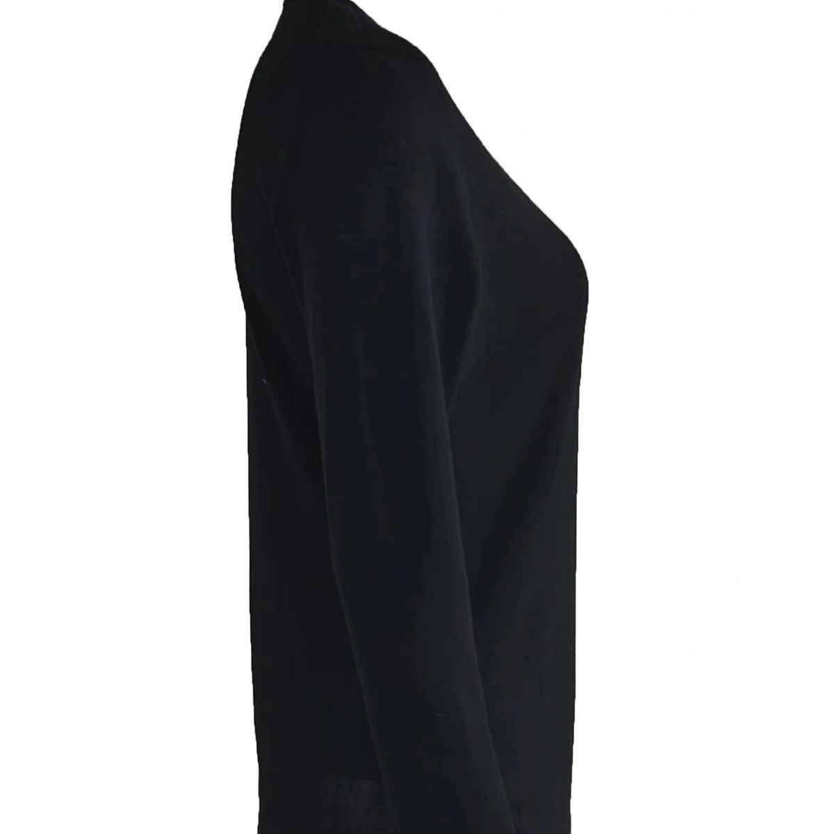 Women's long-sleeved shirt with unique button detail, size