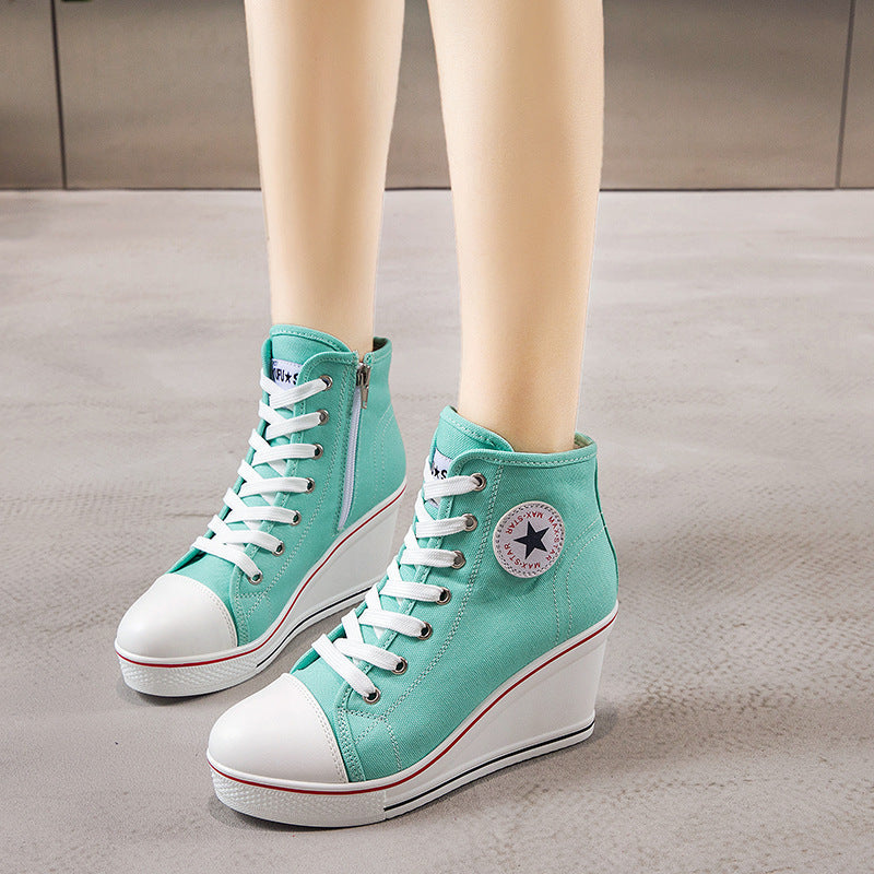 Valenzora | Simple canvas ankle boots with love motif