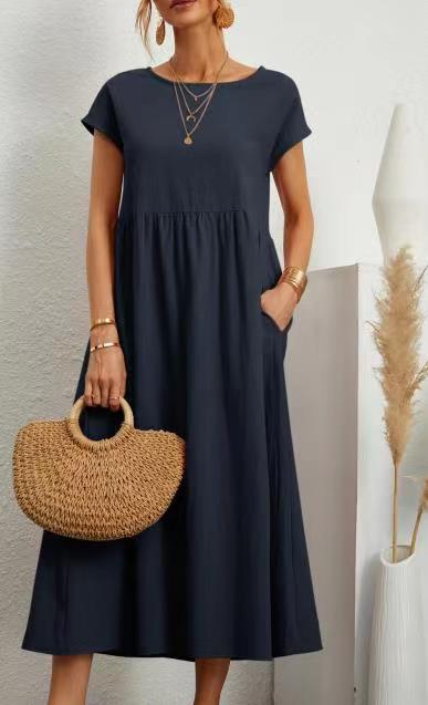 Women's midi dress with a relaxed fit and side pockets, size