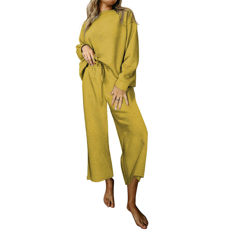 Women's comfortable lounge set with textured pattern, size