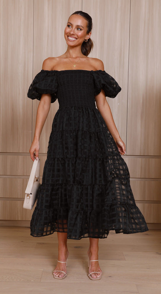 Valenzora | Women's dress with a single neck, lantern sleeves, layered seams